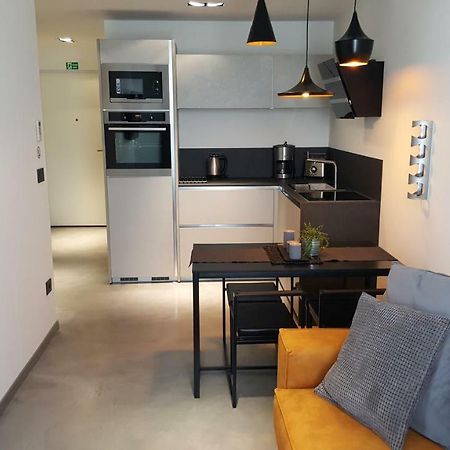 Apartman Vip, With Free Garage Parking พูลา ภายนอก รูปภาพ