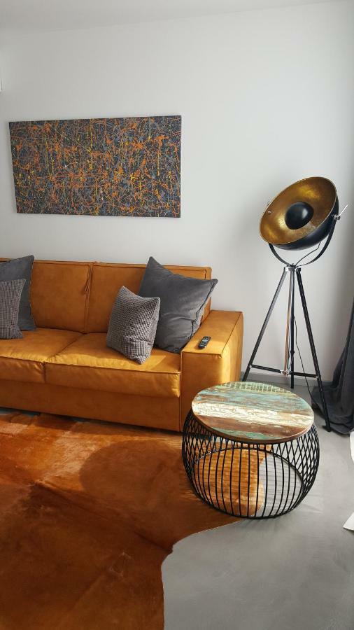 Apartman Vip, With Free Garage Parking พูลา ภายนอก รูปภาพ
