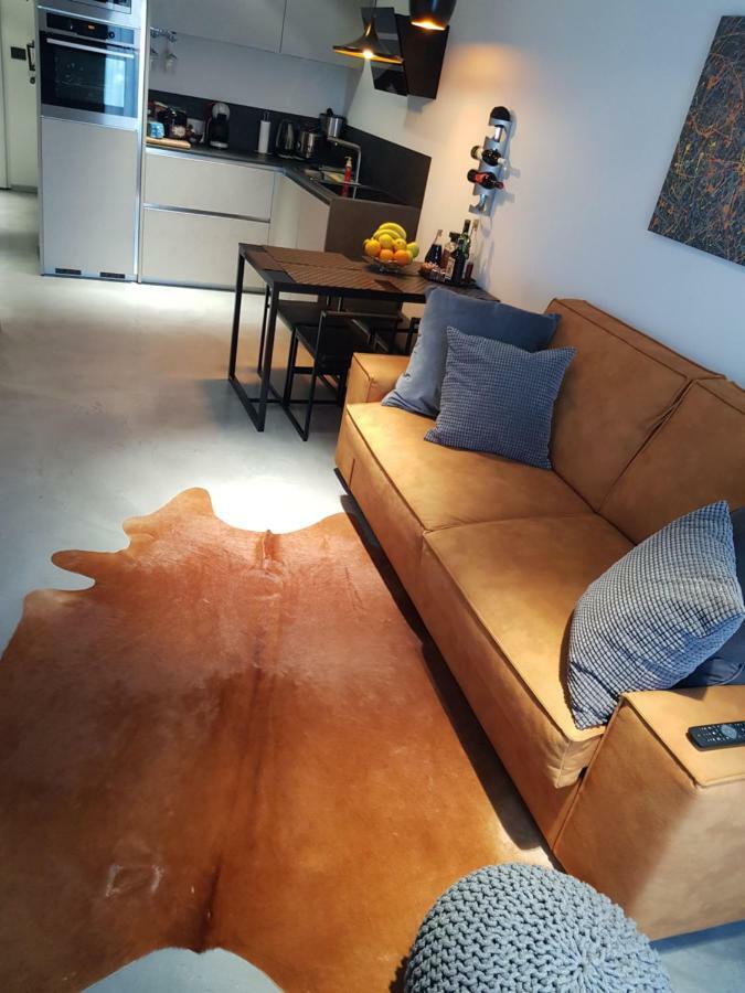 Apartman Vip, With Free Garage Parking พูลา ภายนอก รูปภาพ